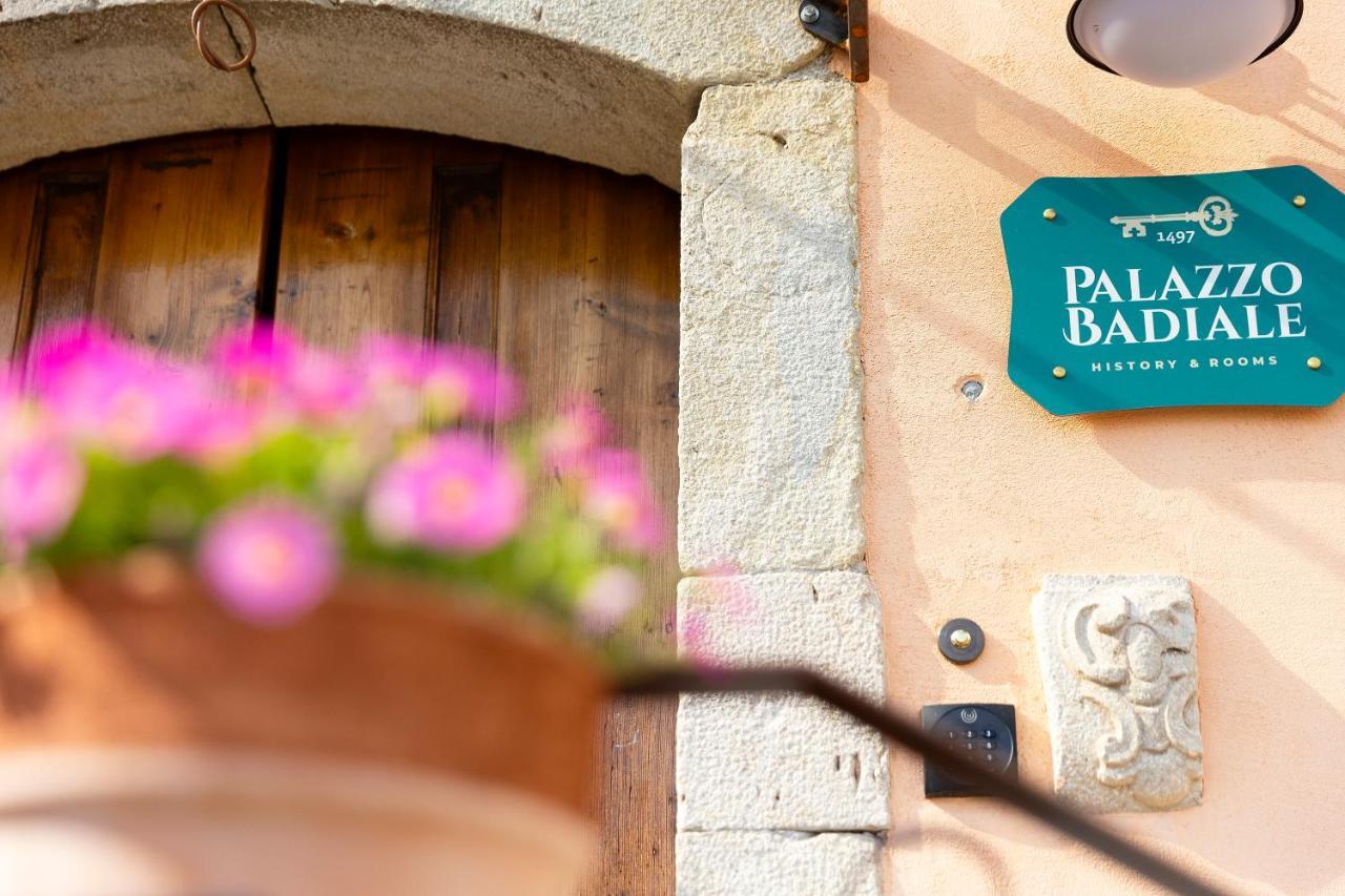 Palazzo Badiale History&Rooms Atella Exterior foto